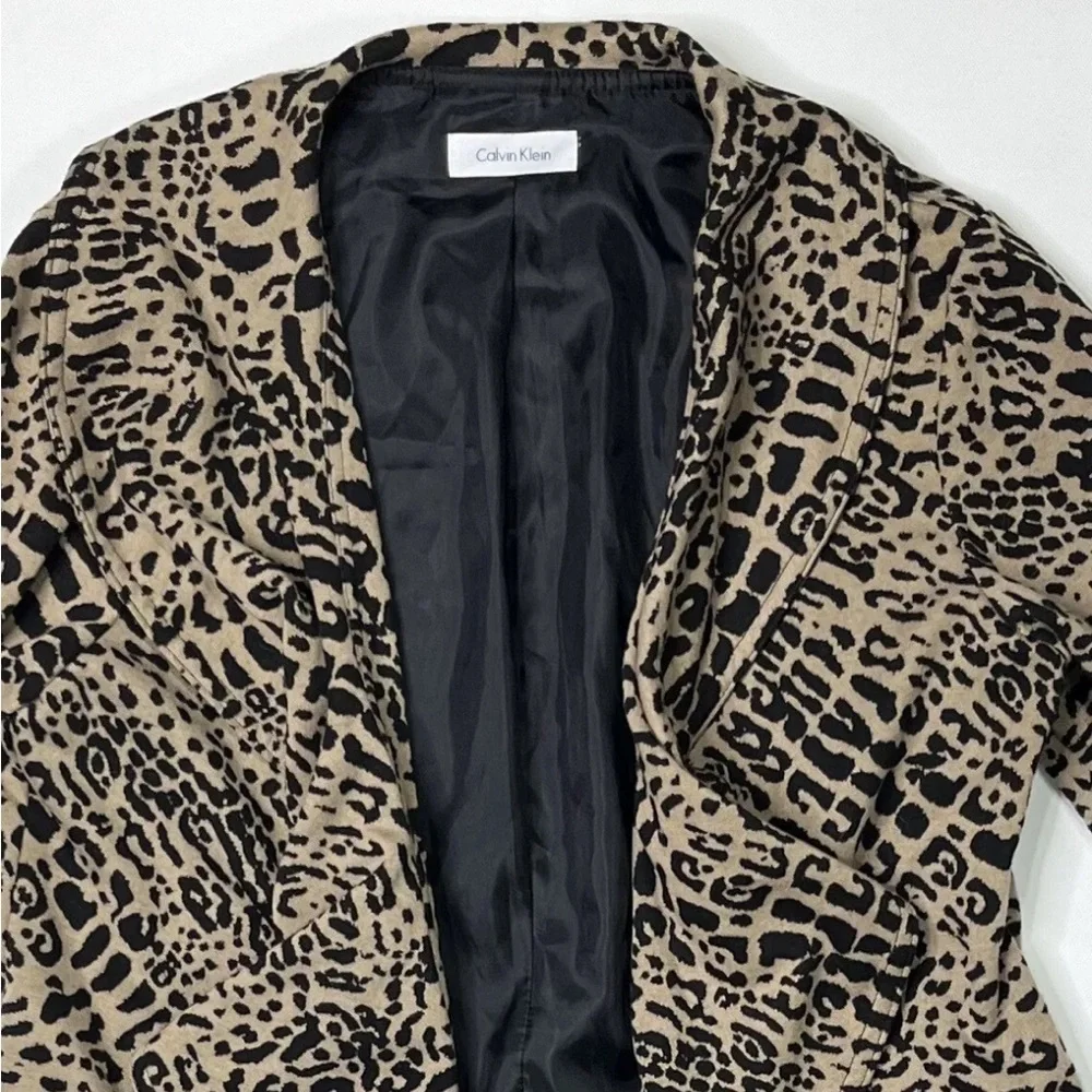 Calvin Klein Cardigan Jacket Women’s Medium Cheetah Print Open Front Ruffled - Picture 3 of 10